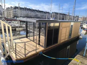 L'Oasis Caennais, péniche sur le port - Image 1
