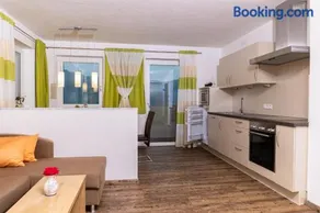 Magnífico apartamento vacacional con barbacoa y jardín - Image 4