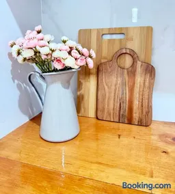 Wood & White - Image 2