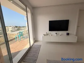 Hergla Blue, Terrasse vue mer, plage à 50 m, parking privé soussol - Image 3
