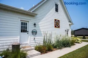Kettle Moraine Flat by Simple Life Rentals - Image 3