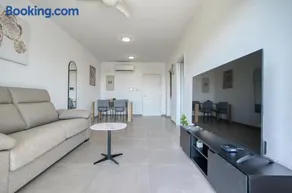 Coral Bay Star - Am Coral Bay Beach - Image 3