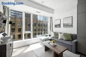 Modern 1BR Downtown Walk Everywhere - Image 1