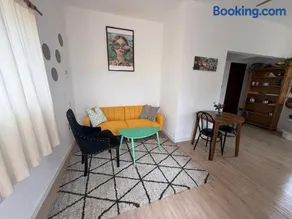 A self catering guest cottage in Lagoa - Image 1