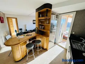 Ocean Gem - Exclusive 2BR, Balcony Pool, Beach, Surf & Views - Image 5