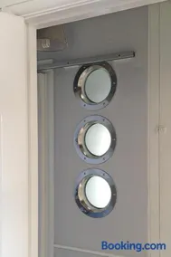 Wickham House Apartment - Image 3