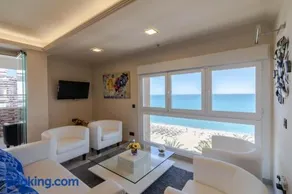 Royal Executive Suite - Image 1