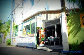 Marshal Beach Guesthouse - Image 1