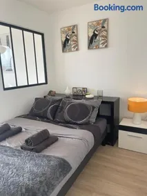 En hauteur, au pied du métro & 7mn du centre Lille - Image 2