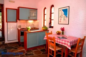 Kalives Apartments - Image 3