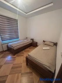 Apartmani prenj 1 i 2 centar - Image 2