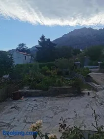Appartement T3 entre mer et montagne avec beau jardin - Image 2