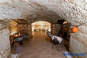 Royal Cave Noszvaj - Image 2