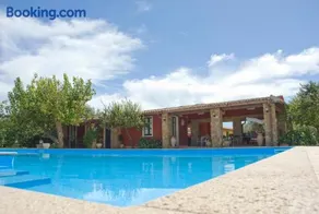 Case Di Loco Castro - Image 1