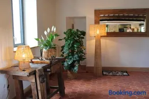 Le Chêne Guesthouse - Image 3