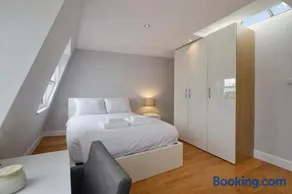 3 Double Bedroom Apartment close to Battersea Park - Image 4