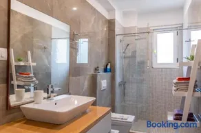 Himara seaside apartment - Image 3