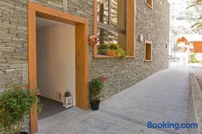 Chalet Fantasia - Image 4