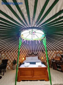 Edwards Farm Glamping Shaftesbury - Image 3