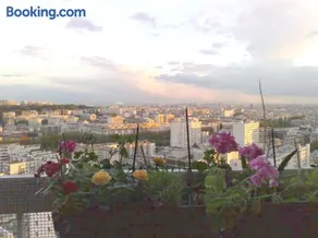 Paris On Top - Image 2