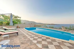 Villa Bamour With Paradise View - Image 3