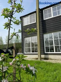 Blossom Barn Lodges - Image 3