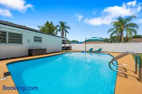 4BR Pool HVilla in Quiet Cul-de-Sac Orlando Getaway - Image 5