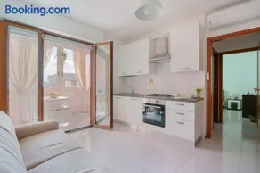Casa Suite Himalaya Estate in Sardegna Vicino al Mare e Aeroporto Wi-Fi & Parcheggio - Image 2