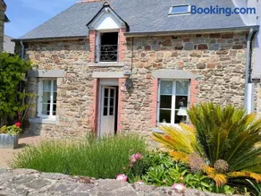 Maison de charme au Vivier-sur-Mer avec terrasse privée - Image 1