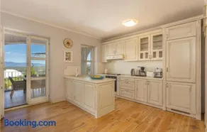 Stunning Home In Malinska With Wifi - Image 5