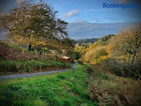 Birdsong Lodge - Image 2