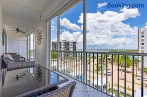 Casa Marina 654 - 4321 Bay Beach Lane condo - Image 1