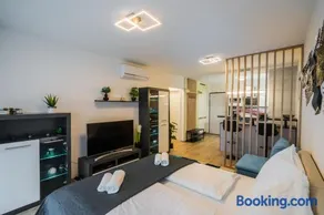 MyFlat Coral Suite - Image 4