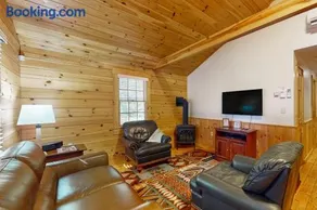 Quaint dog-friendly cabin getaway with firepit, AC, kitchen, & hiking - Image 4