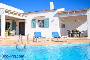 Quite villa with private pool in Binibeca - Image 3