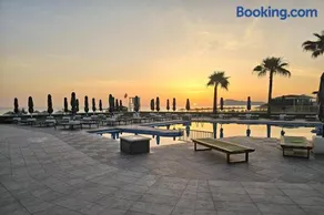 Eanthia Beach Resort - Image 2