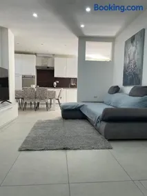 Acquafondata Luxury Suite & Apartments - Image 3