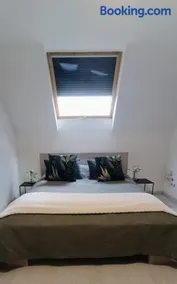 Agréable chambre double avec salle d'eau privative - Image 1