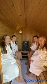 Cour 44 - Gite de charme avec sauna et jacuzzi - Image 1