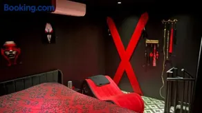 L'instant Désir love room jacuzzi - Image 1