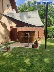 DÉZSAFÜRDŐS TÓPARTI NYARALÓ - Image 1
