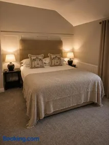 The Raven Suites - Image 3