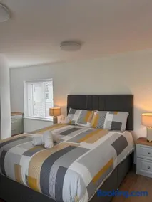 An Cat Dubh - Luxury Apartment - Image 1