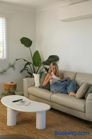 Dreamy Staiz - Riverland Abode - Image 3