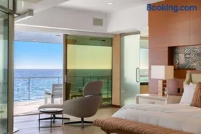 Malibu Yacht Club by Stay Awhile Villas - Image 2