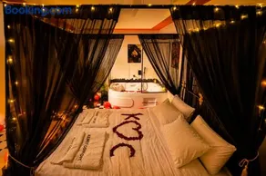 Romantic Nile Jacuzzi studio 1BD Al Zamalek self check-in modern couples - Image 1