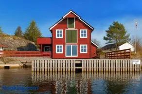 Luxury Waterfront Cabin near Bergen - Sleeps 18 - Private Sauna, Hot Tub & dock - Image 5