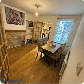 The Cottage - South London - Image 3