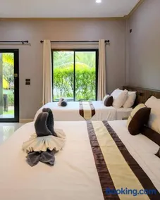 S Garden View Resort - Image 4