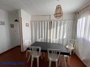 Sea-facing apartment with AC and parking - 4 guests - Image 2
